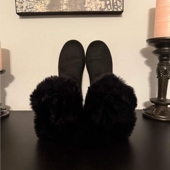 Juicy Couture Black Winter Boots with Faux Fur - Picture 8 of 8